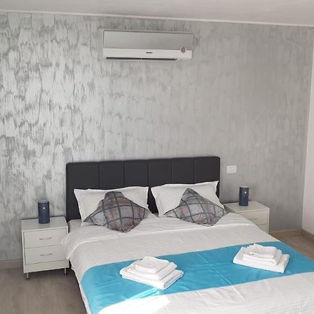 Water Lily Apartment - Self Check-In Oradea Exteriér fotografie